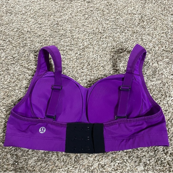 Lululemon Ta Ta Tamer Sports Bra Size 32C in Purple - Picture 3 of 6